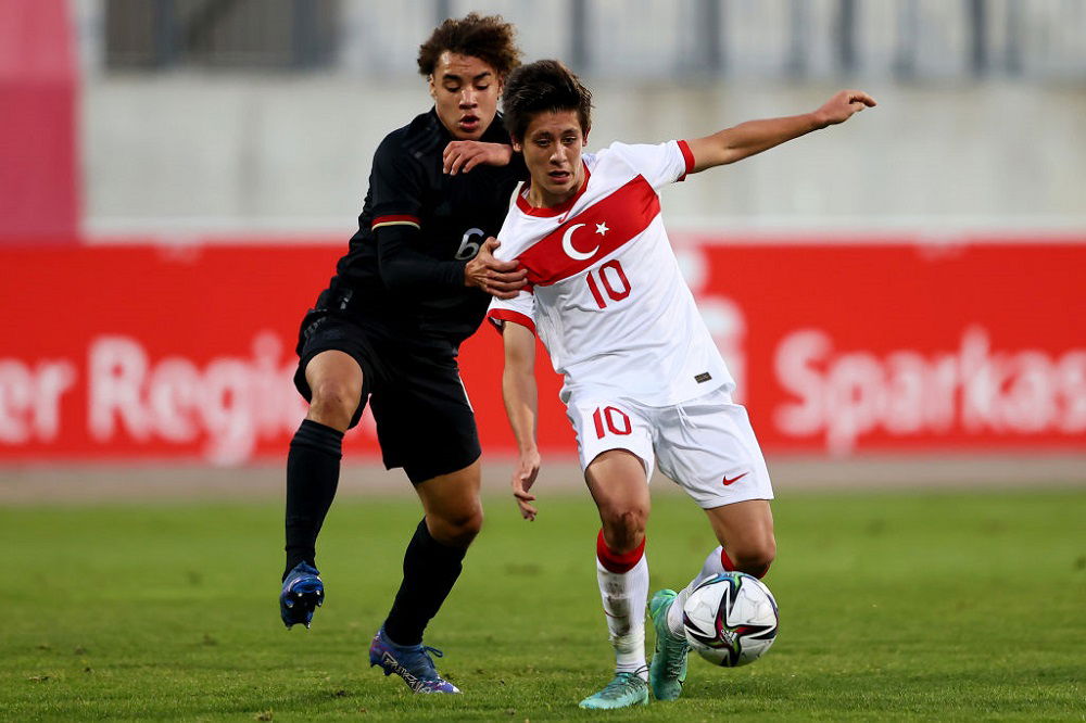 Newcastle And Arsenal ‘Have Made Contact’ With The Entourage Of The ‘Turkish Messi’ As Both Plan ‘Official Offer’