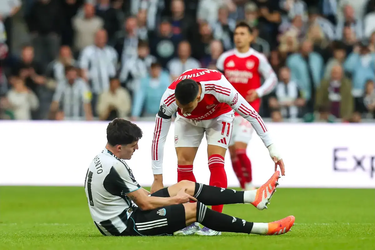 Eddie Howe Confirms Newcastle Have “Pencilled In” Comeback Game For Key Defender