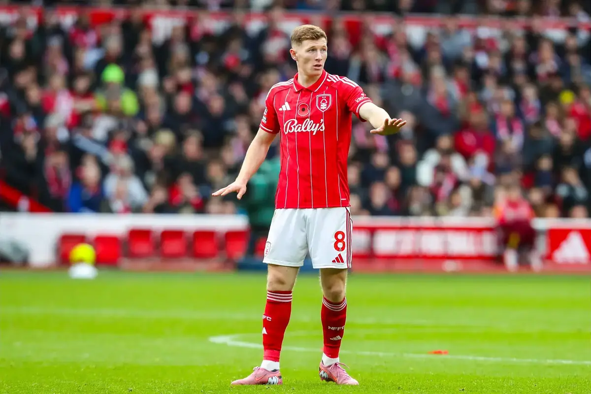 Newcastle Links Played Down As “Manchester Clubs” Are Backed To Make “Serious Play” For £90M Rated Midfielder