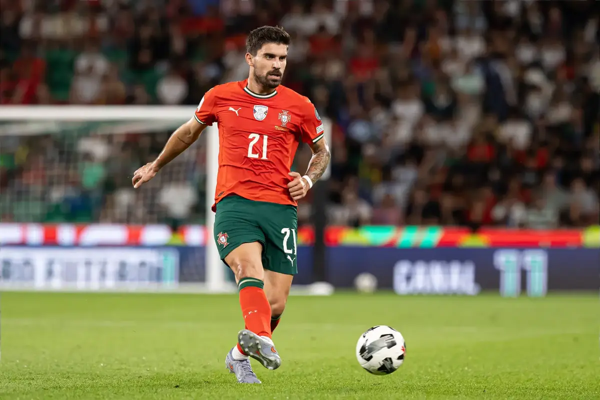 Fresh Twist As Newcastle Target Ruben Neves Considers New ‘Offer’ Amid Speculation About Premier League Return