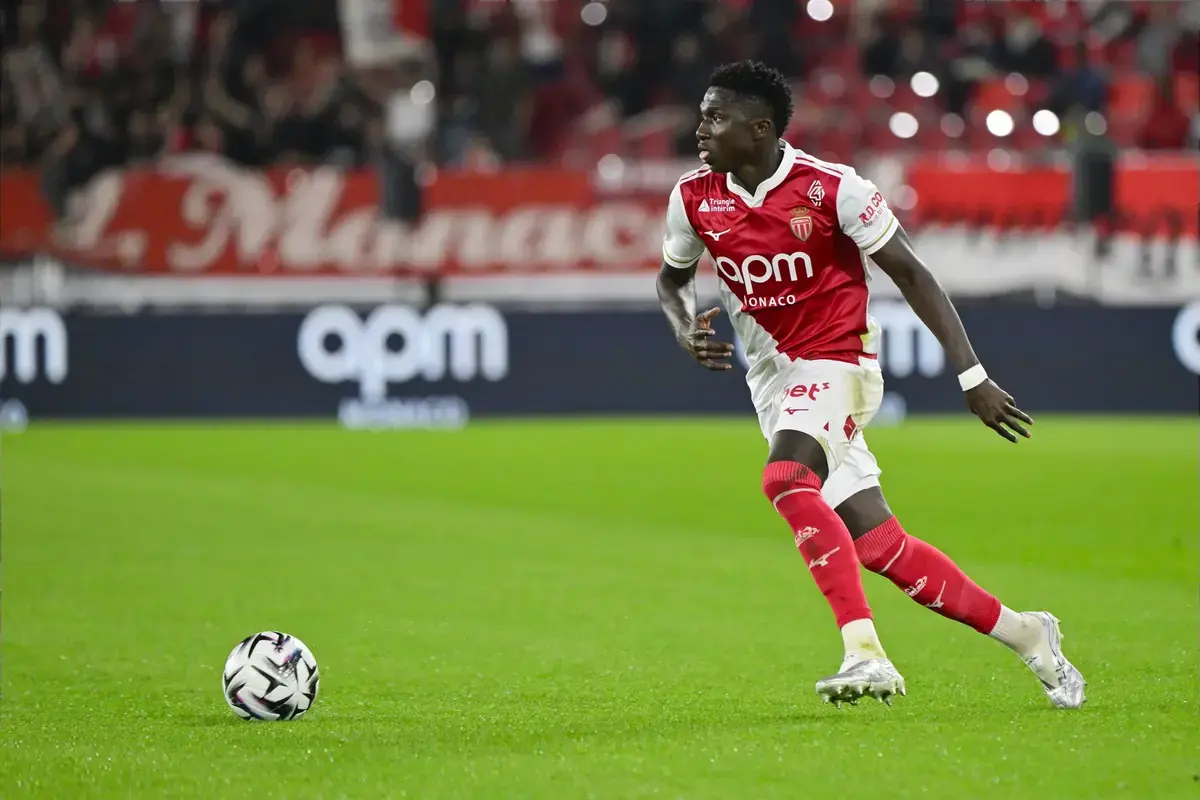 Newcastle United Have “Meeting” With £43M Rated Midfielder’s Agent But PL Rival Could Still Hijack Deal