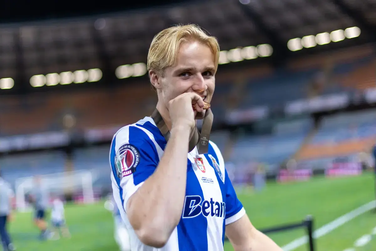 Newcastle United Have ‘Sounded Out’ Bruno Guimaraes’ Replacement But His Club Are Demanding £73M